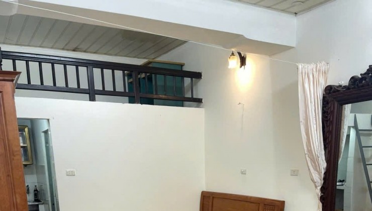 Cho thuê nhà  Ở SINH VIÊN  căn hộ TT tầng 1 khu Tập thể Bách Khoa, DT 55m2 -1 tầng Giá 7 triệu